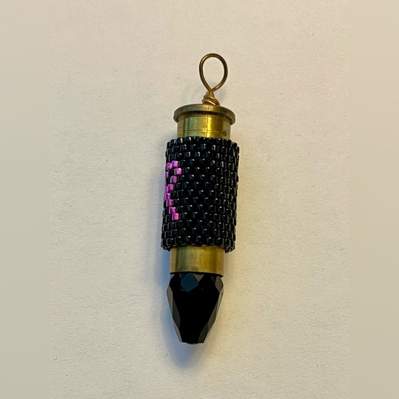 Cancer Awareness Black and Pink Beaded Pendant - Picture 2 of 9